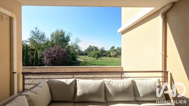 Appartement à Oppède (84580)