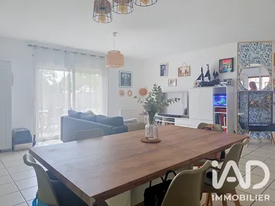 Maison traditionnelle à Cézac (33620)