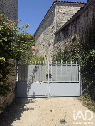 Village house in Villognon (16230)