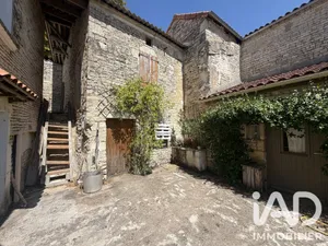 Village house in Villognon (16230)