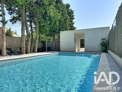 Immeuble à Avignon (84000)