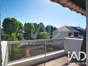 Apartment in Fontainebleau (77300)