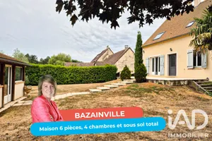 Traditional house in Bazainville (78550)