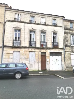 Building in Rochefort (17300)
