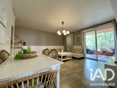 Appartement à Stains (93240)