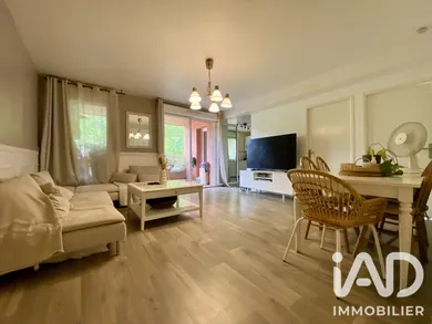 Appartement à Stains (93240)