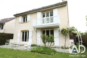 Maison à Saint-Germain-en-Laye (78112)