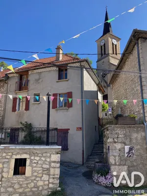 Village house in Saint-Julien-en-Beauchêne (05140)