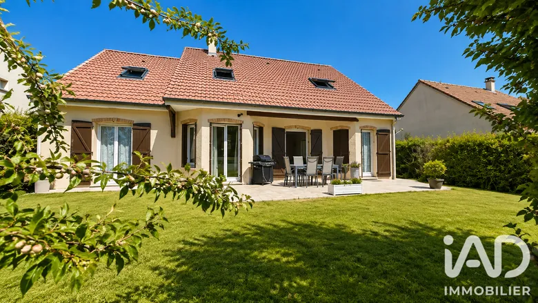 Maison 8 pièces 188 m² · à Noisy-le-Roi · 188 m² · 835 000 €
