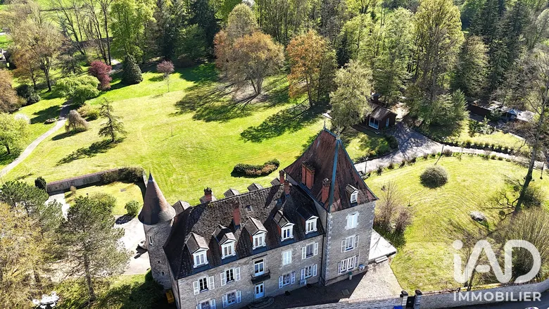 Maison 21 pièces 677 m² · à Pagney · 677 m² · 1 190 000 €