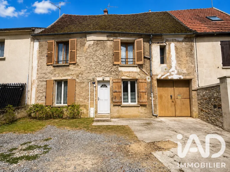 Maison 6 pièces 135 m² · à Brasles · 135 m² · 154 000 €