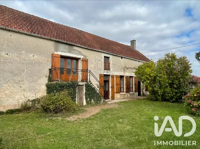 Maison de village à Courson-les-Carrières (89560)