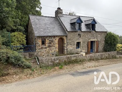Maison à Pont-de-Buis-lès-Quimerch (29590)