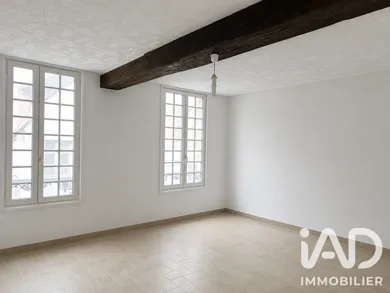 Immeuble à Tonnerre (89700)