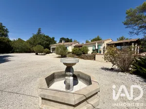 Maison à Saint-Maximin-la-Sainte-Baume (83470)