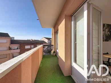 Apartment in Maurepas (78310)