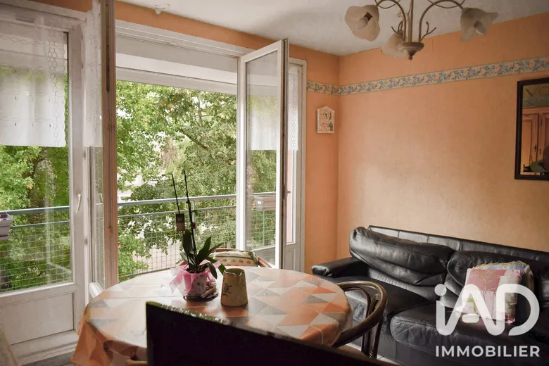 Appartement 5 pièces 82 m² · à Rousies · 81,8 m² · 62 000 €