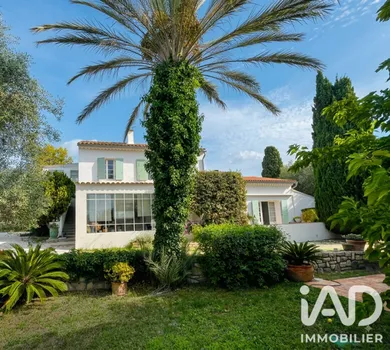Maison traditionnelle à Sanary-sur-Mer (83110)