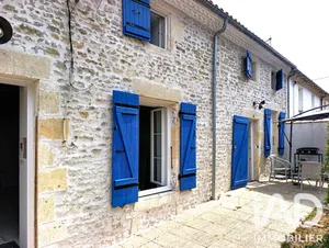 Maison de village à Genouillé (17430)