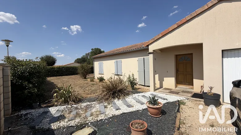Maison 4 pièces 83 m² · à Vivonne · 82,8 m² · 185 000 €