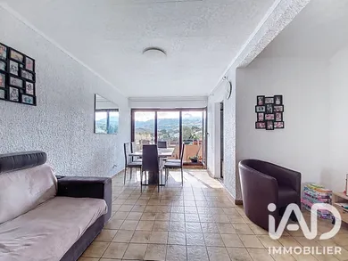 Apartment in La Roche-sur-Foron (74800)
