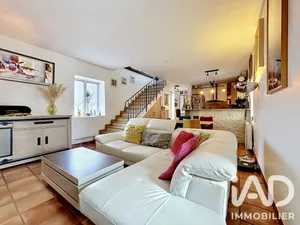 Maison traditionnelle à Andelu (78770)