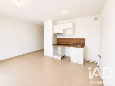 Apartment in Monteux (84170)