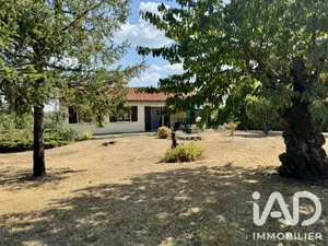House in Saivres (79400)