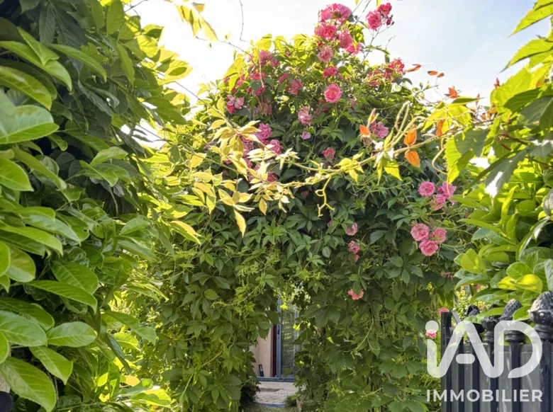 Maison 8 pièces 150 m² · à Néris-les-Bains · 150 m² · 254 000 €