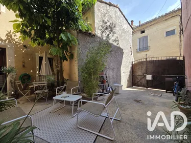 Townhouse in Monteux (84170)