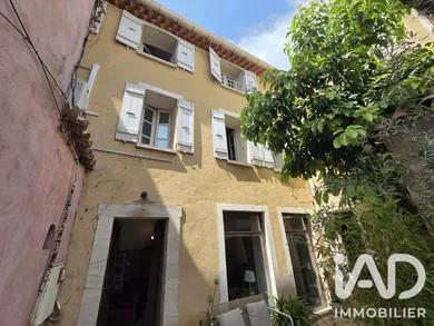 Townhouse in Monteux (84170)