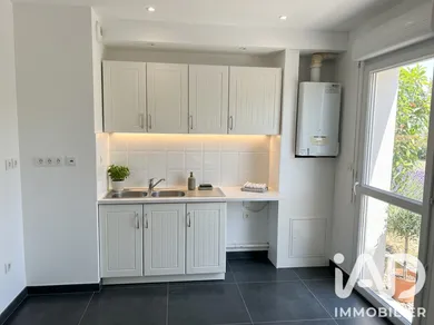 Apartment in Toulouse (31200)