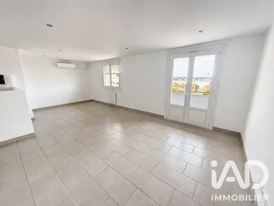 Apartment in Nîmes (30900)