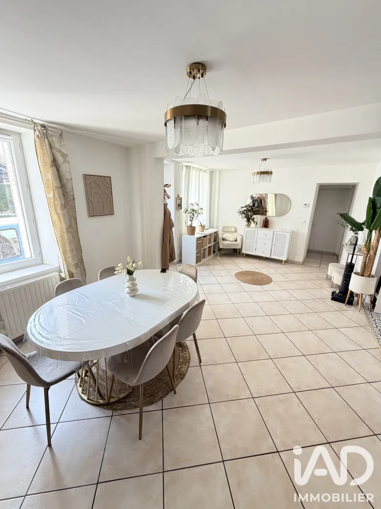 Maison 6 pièces 131 m² · à Chalautre-la-Grande · 131 m² · 230 000 €