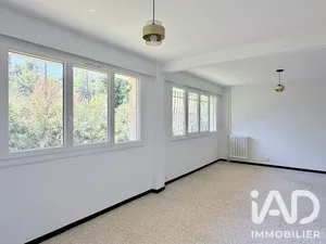 Apartment in Toulon (83200)