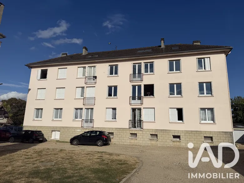 Appartement 5 pièces 88 m² · à Le Vaudreuil · 87,9 m² · 116 000 €