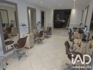 Esthétique, Coiffure​ à Saint-Maximin-la-Sainte-Baume (83470)