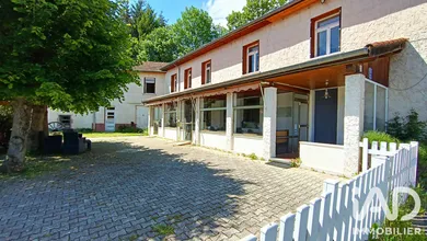 Commercial walls in Saint-Georges-Lagricol (43500)