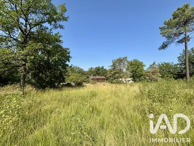 Terrain à bâtir à Marcillac-Saint-Quentin (24200)