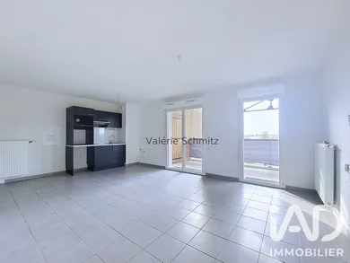 Appartement à Saint-Geniès-Bellevue (31180)