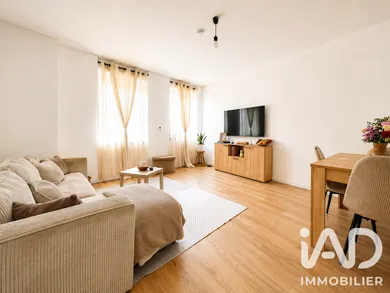 Immeuble à Fère-en-Tardenois (02130)
