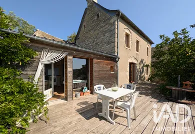 Maison traditionnelle à Castelnau-de-Mandailles (12500)