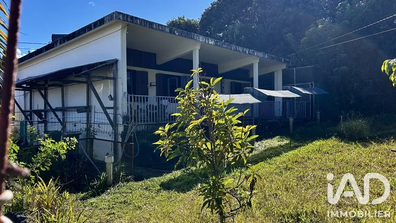 Maison 4 pièces 91 m² · à Le Tampon · 91 m² · 220 000 €