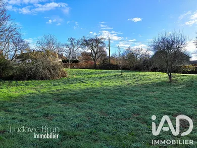 Building plot in Mézilles (89130)