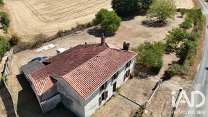 Maison de campagne à Bournezeau (85480)