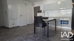Apartment in La Crau (83260)