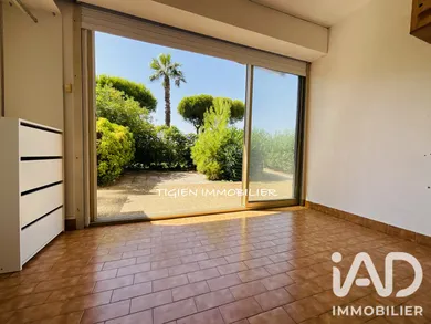 Apartment in Six-Fours-les-Plages (83140)