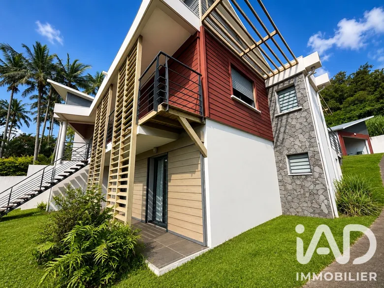 Maison 6 pièces 248 m² · à Le Tampon · 248 m² · 728 000 €