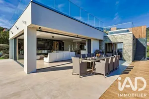 Architectural house in Cavalaire-sur-Mer (83240)