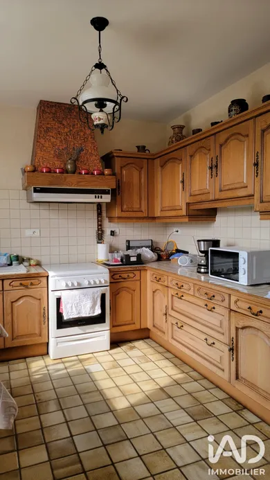 Maison à Paray-le-Frésil (03230)